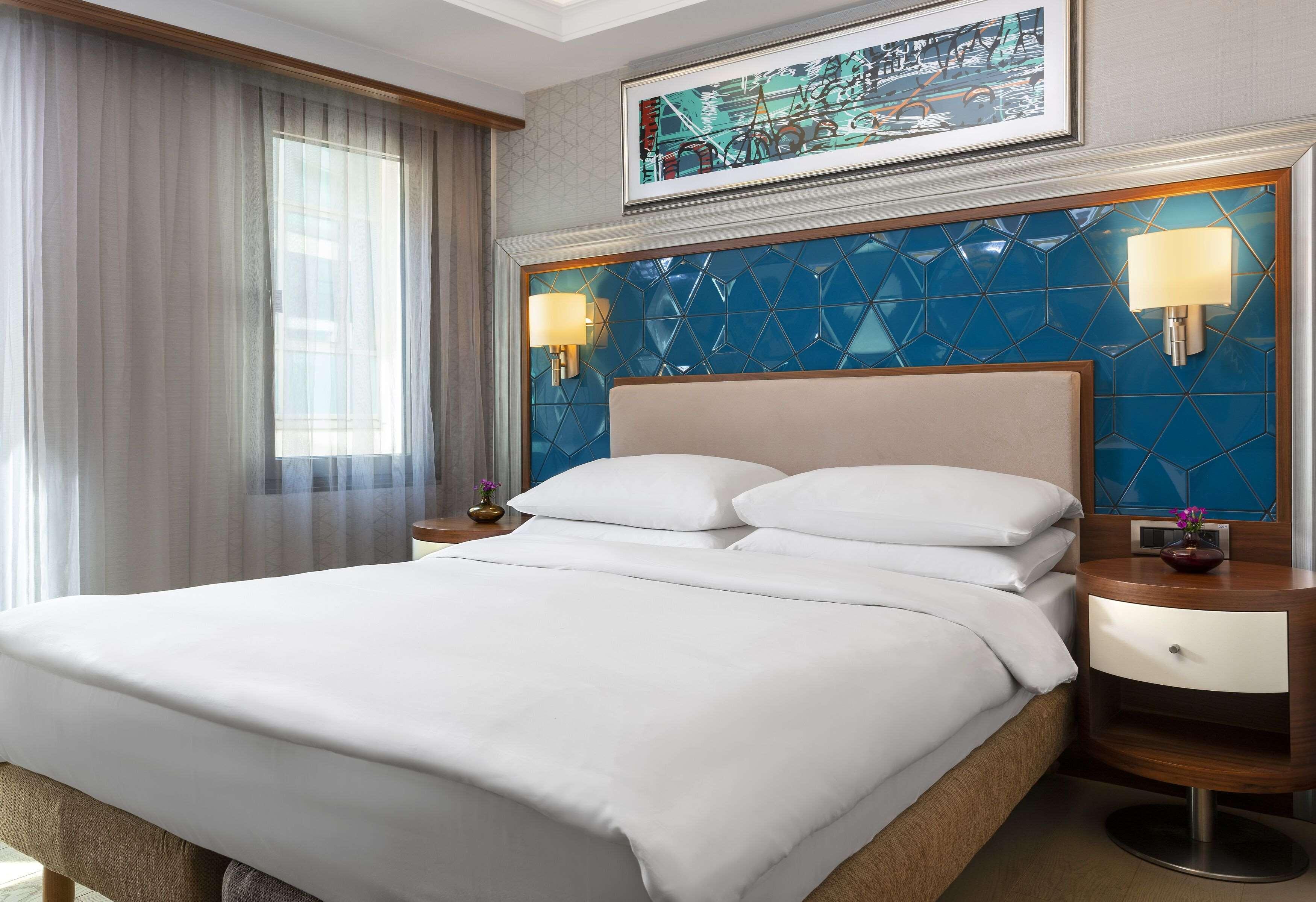 Radisson Blu Bosphorus Hotel Istanbul Exterior photo A bedroom at the Hilton London Paddington
