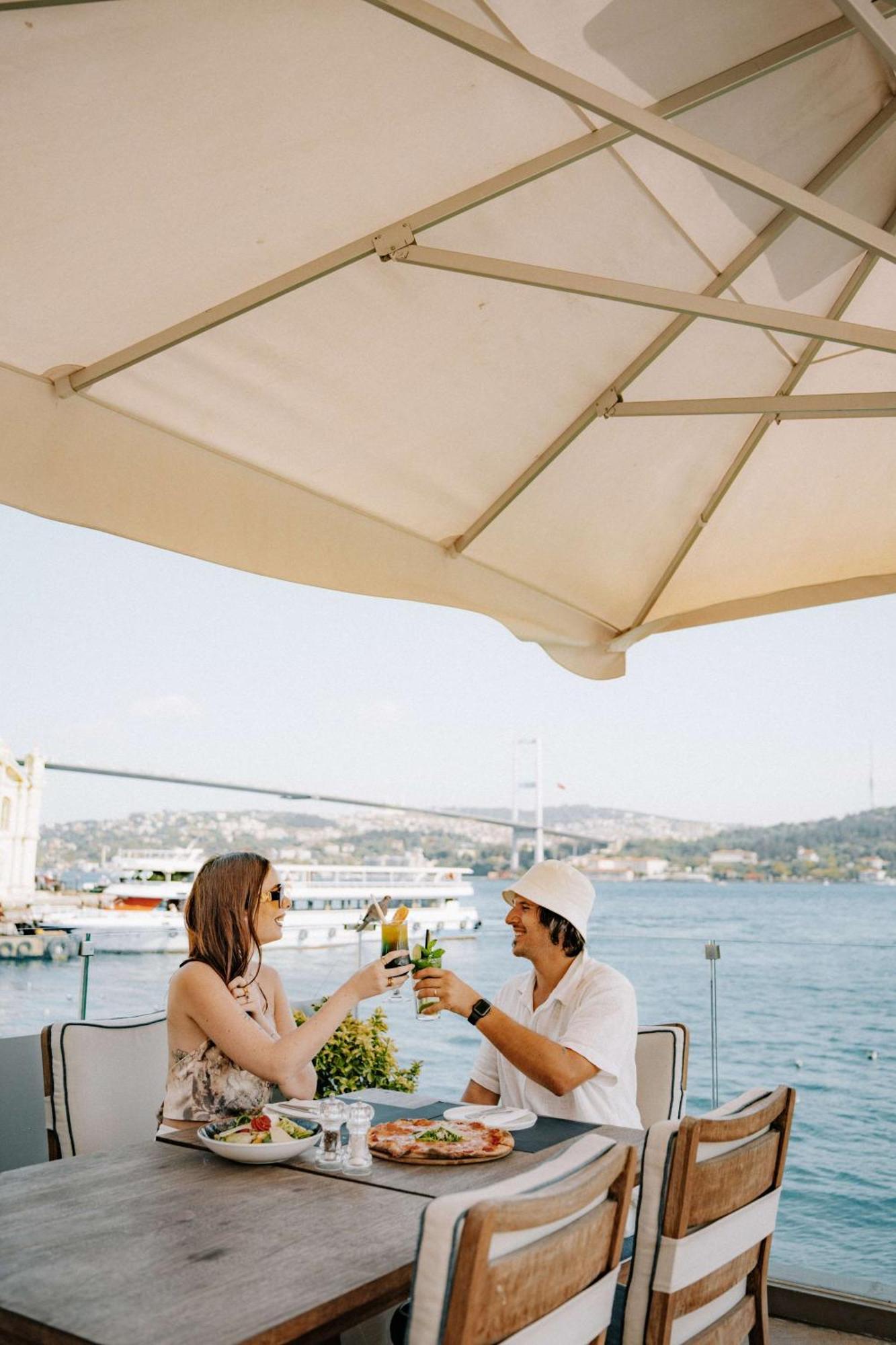 Radisson Blu Bosphorus Hotel Istanbul Exterior photo The Bosphorus